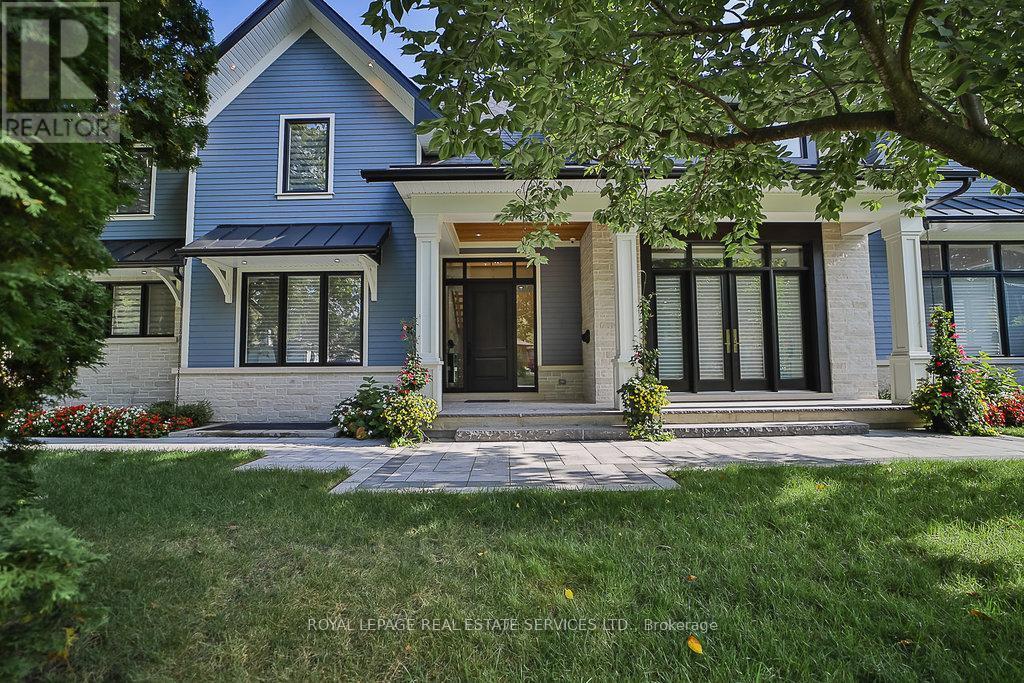 1301 Twin Oaks Dell, Mississauga, ON - Outdoor With Facade