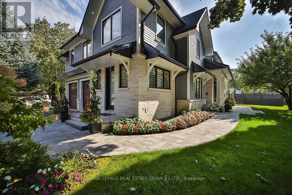 1301 Twin Oaks Dell, Mississauga, ON - Outdoor