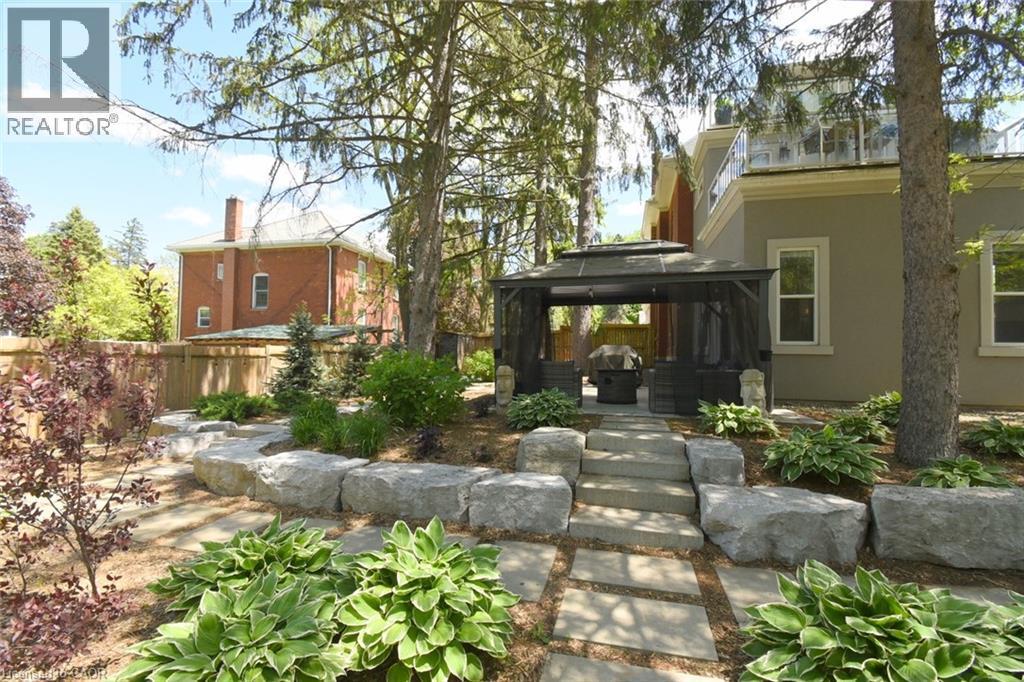 89 Lynden Road, Lynden, ON - Outdoor