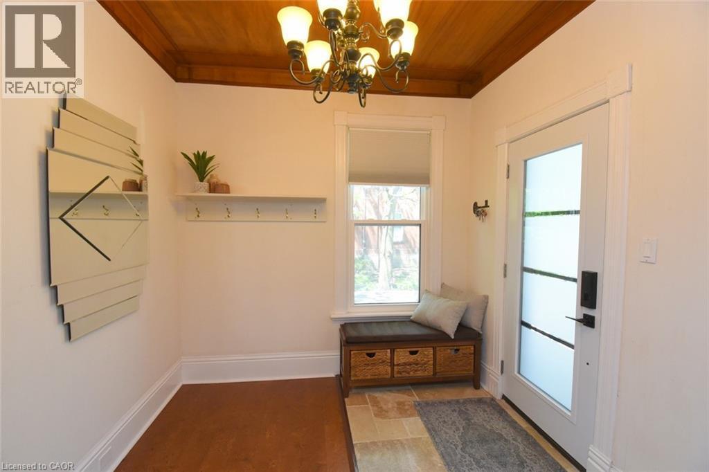 89 Lynden Road, Lynden, ON
