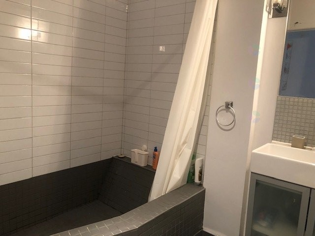 Bathroom - 2184 Av. De Lorimier, Montréal (Le Plateau-Mont-Royal), QC - Indoor Photo Showing Bathroom