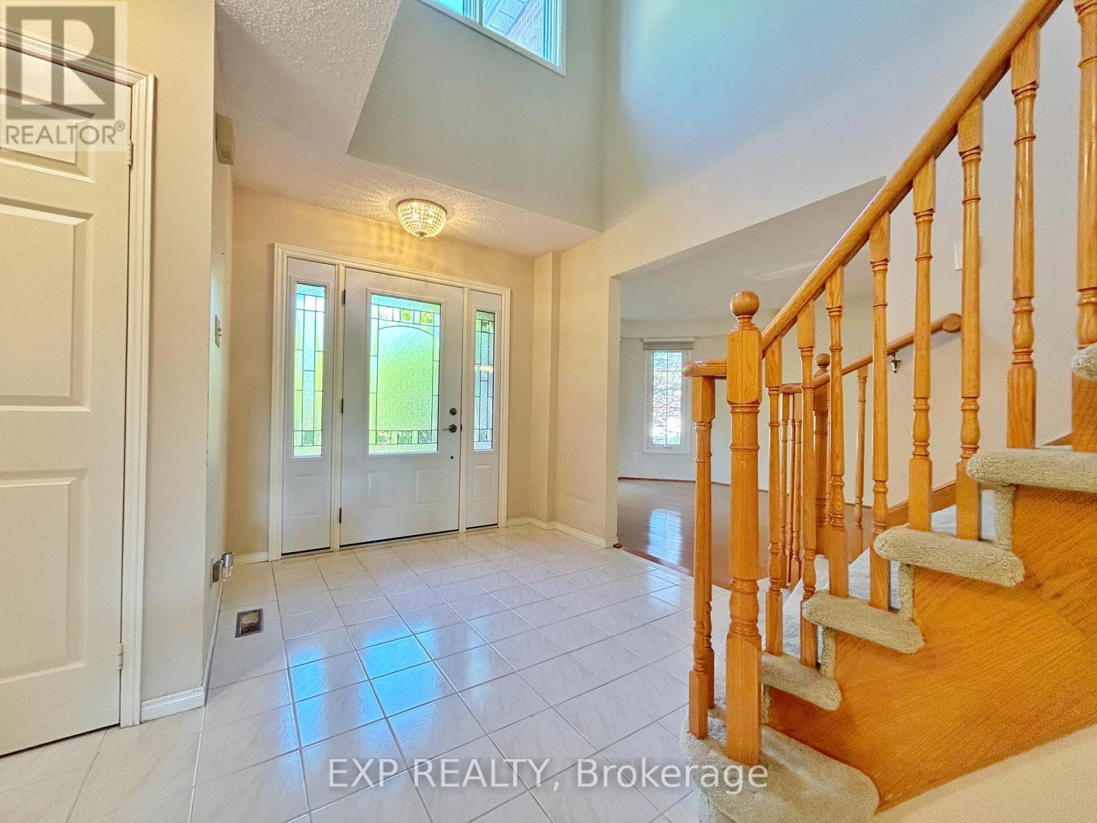 23 Haskell Crescent, Aurora, ON - Indoor Photo Showing Other Room