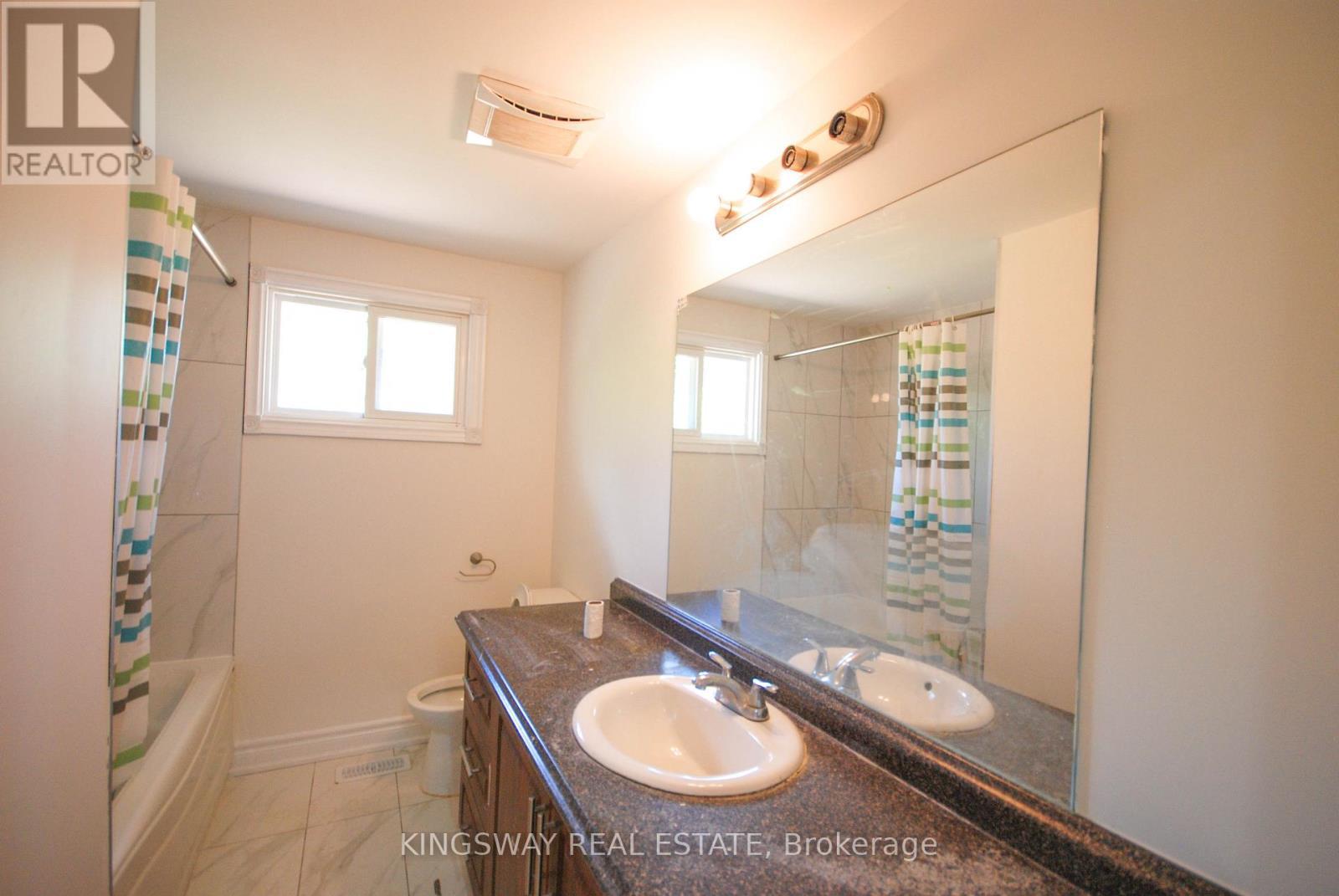24 Archdekin Drive, Brampton, ON - Indoor Photo Showing Bathroom