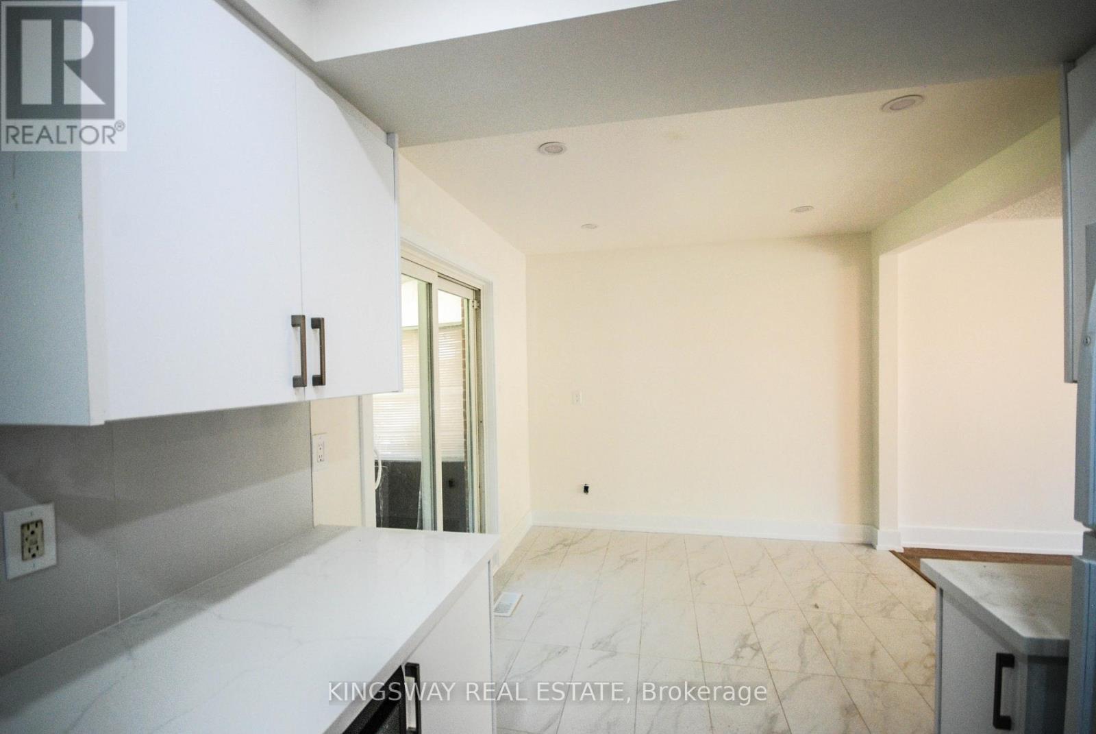 24 Archdekin Drive, Brampton, ON - Indoor