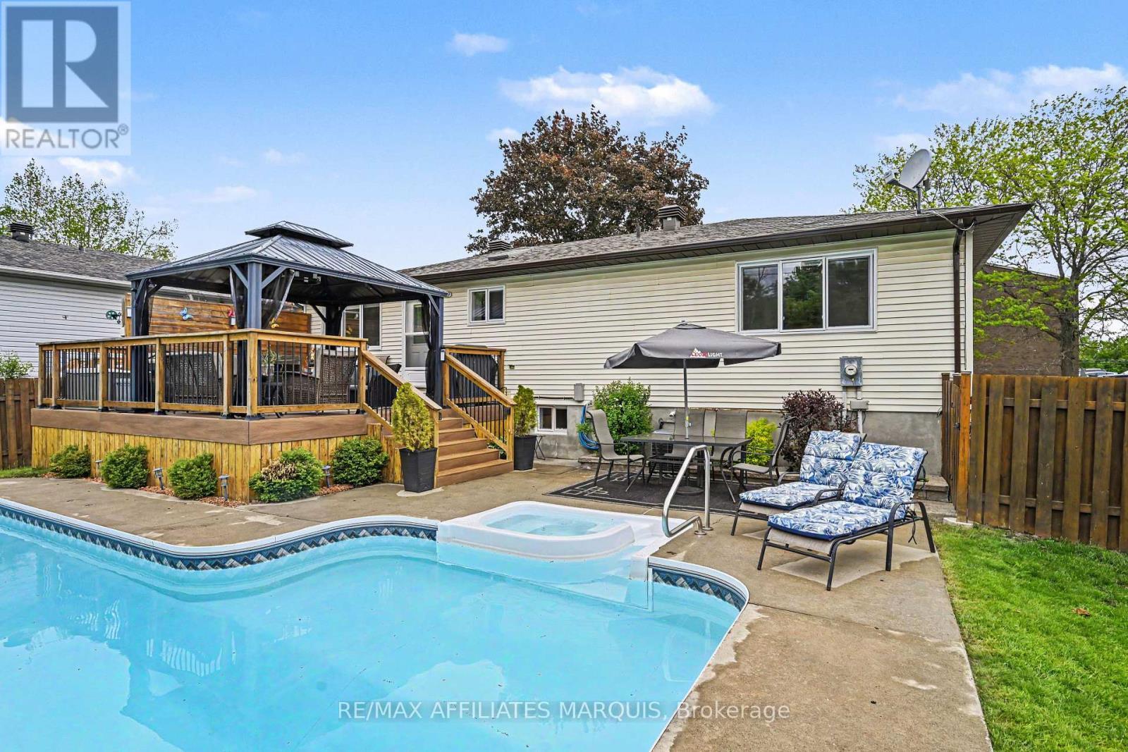 15 Pearl Street, Smiths Falls, ON - Outdoor With In Ground Pool With Deck Patio Veranda