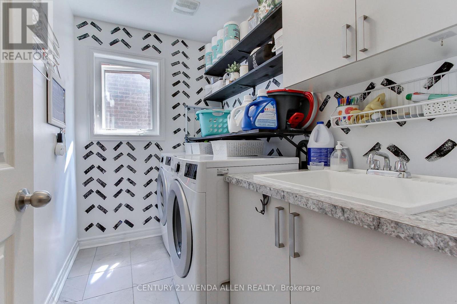 79 Jevons Drive, Ajax, ON - Indoor Photo Showing Laundry Room