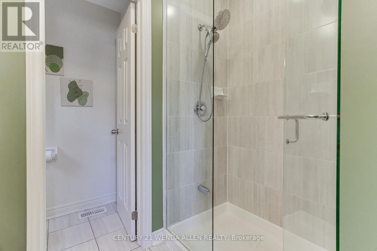 79 Jevons Drive, Ajax, ON - Indoor Photo Showing Bathroom