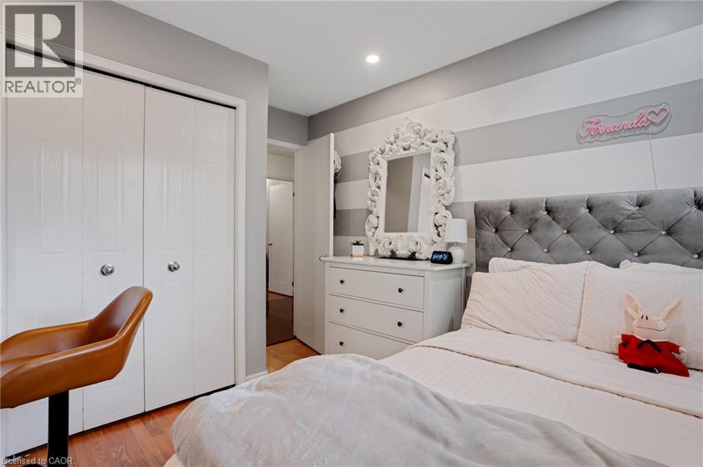 26 Telfer Court, Cambridge, ON - Indoor Photo Showing Bedroom