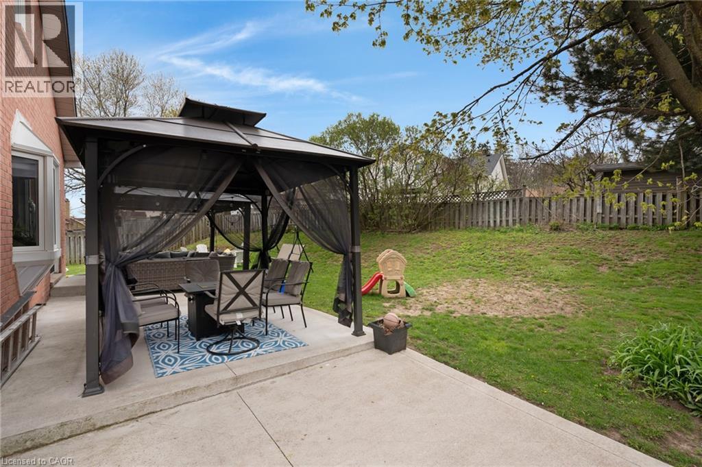 26 Telfer Court, Cambridge, ON - Outdoor