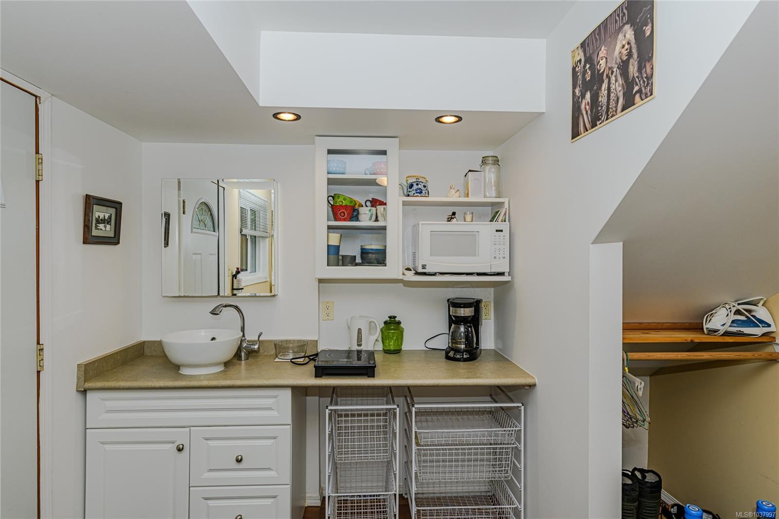 105 Byron Rd, Salt Spring, BC
