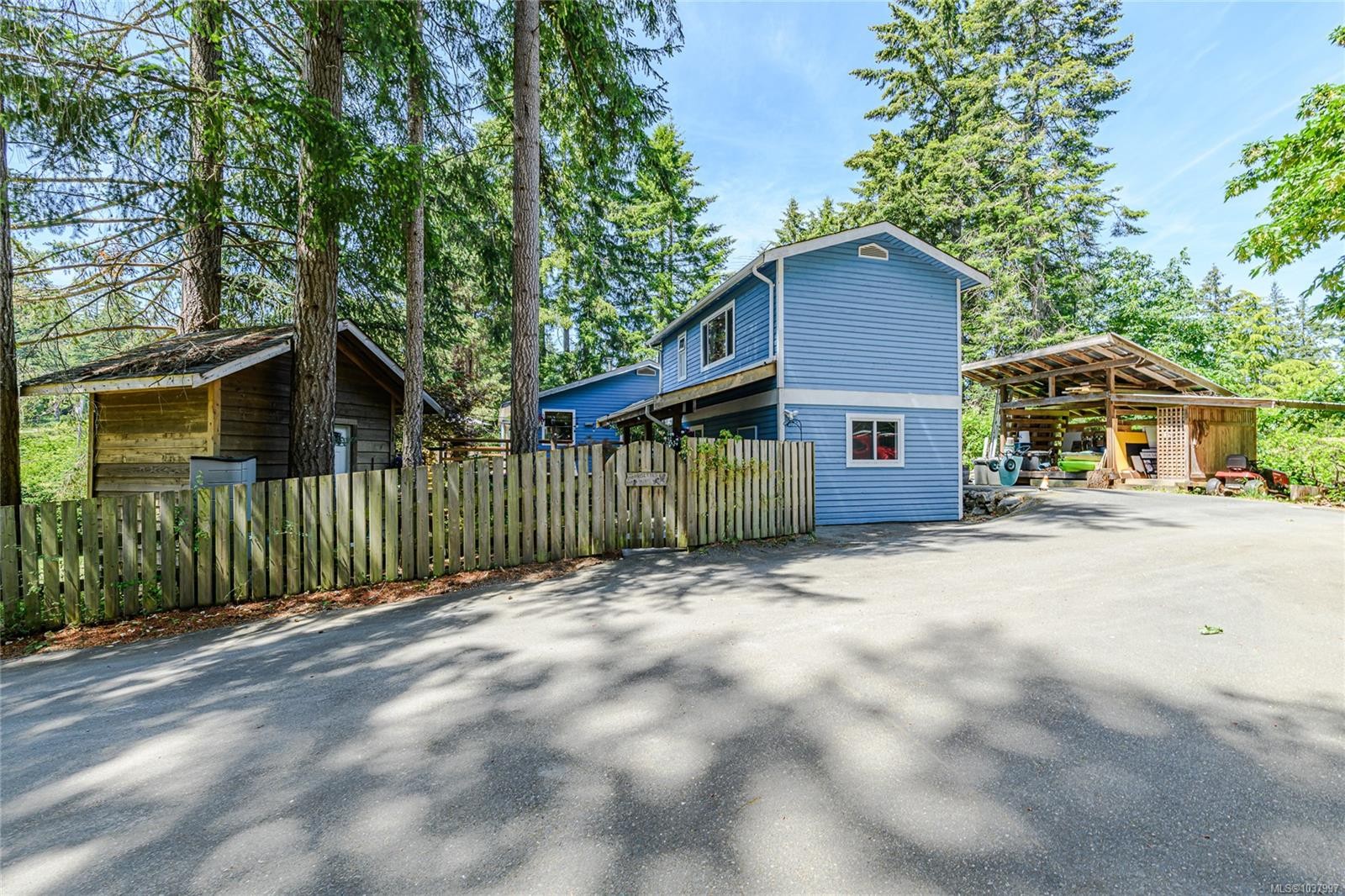 105 Byron Rd, Salt Spring, BC
