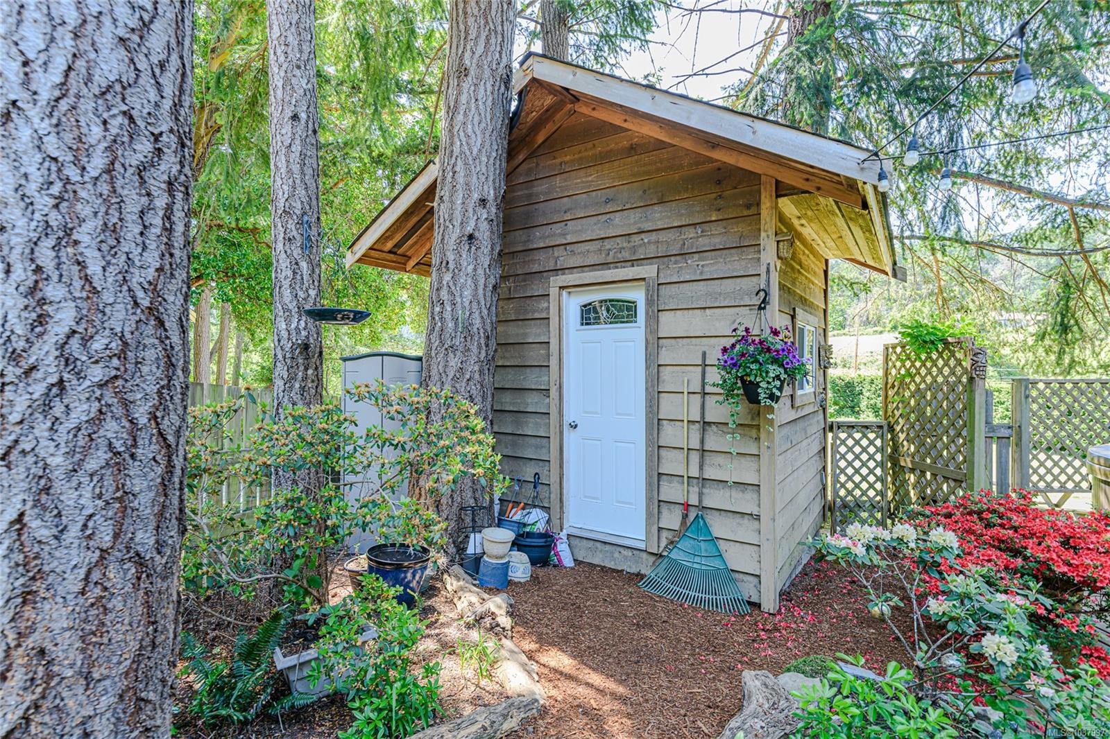 105 Byron Rd, Salt Spring, BC
