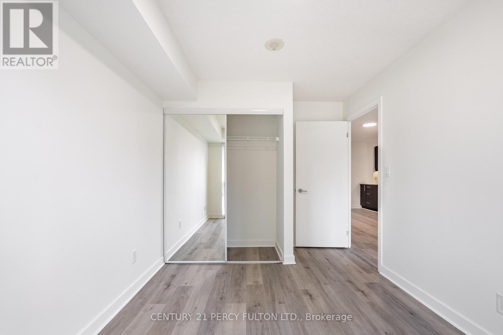 703 - 18 Harbour Street, Toronto, ON - Indoor Photo Showing Other Room