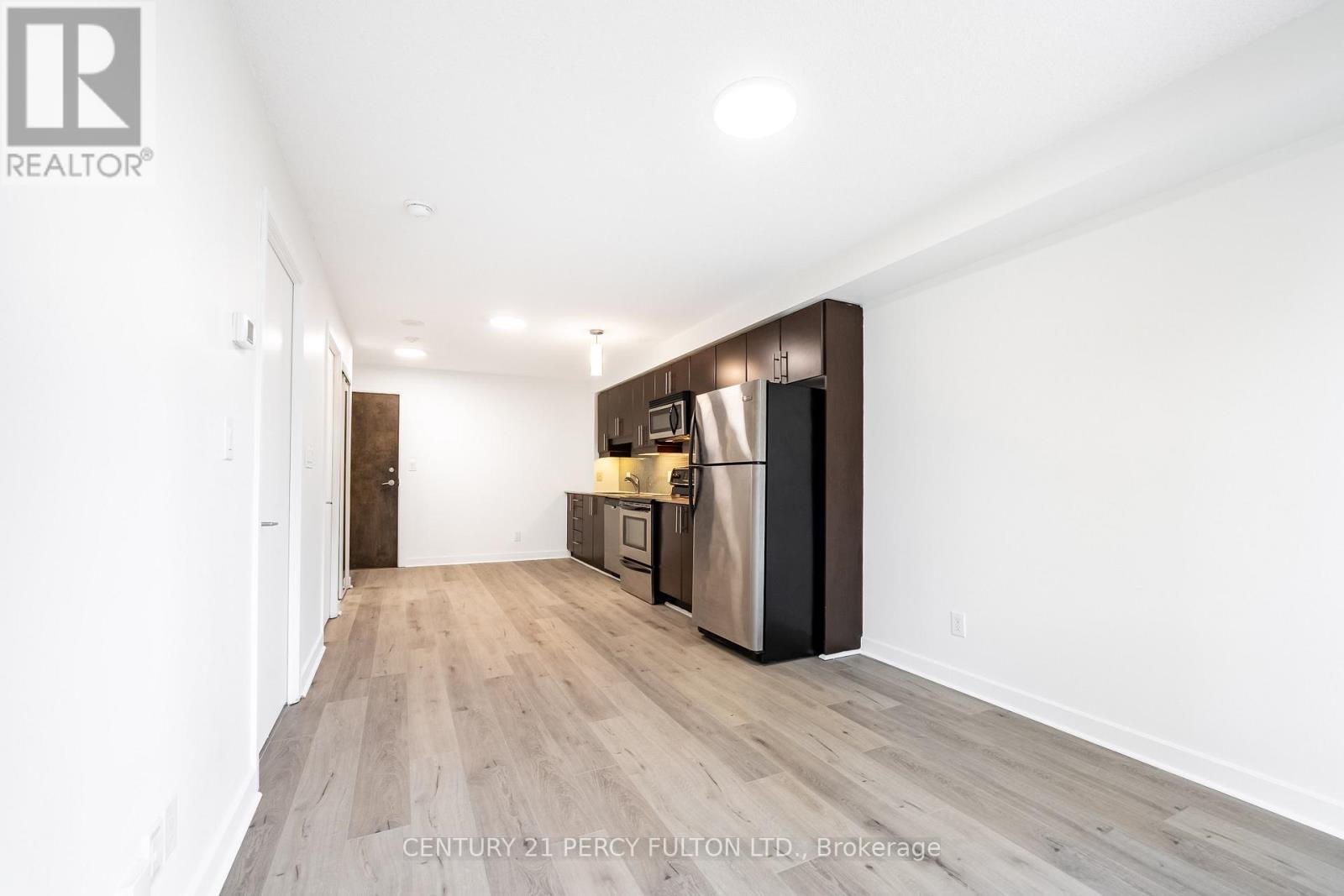 703 - 18 Harbour Street, Toronto, ON - Indoor