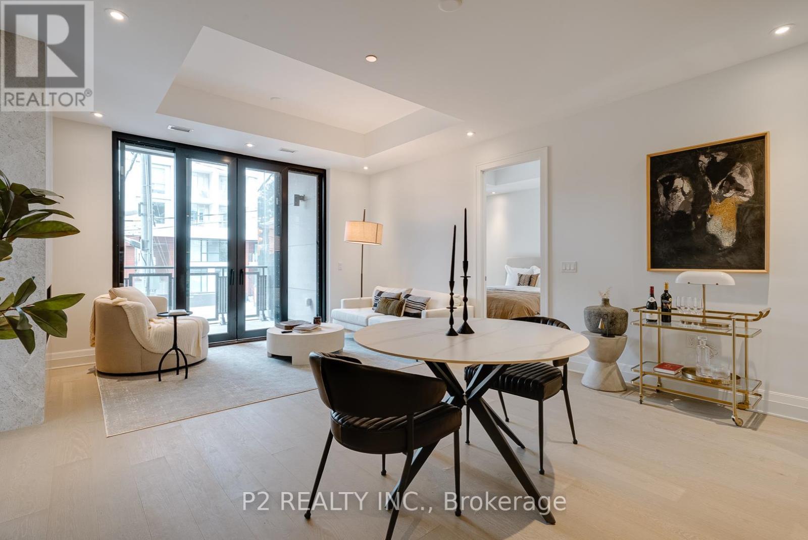 208 - 2 Forest Hill Road, Toronto, ON - Indoor