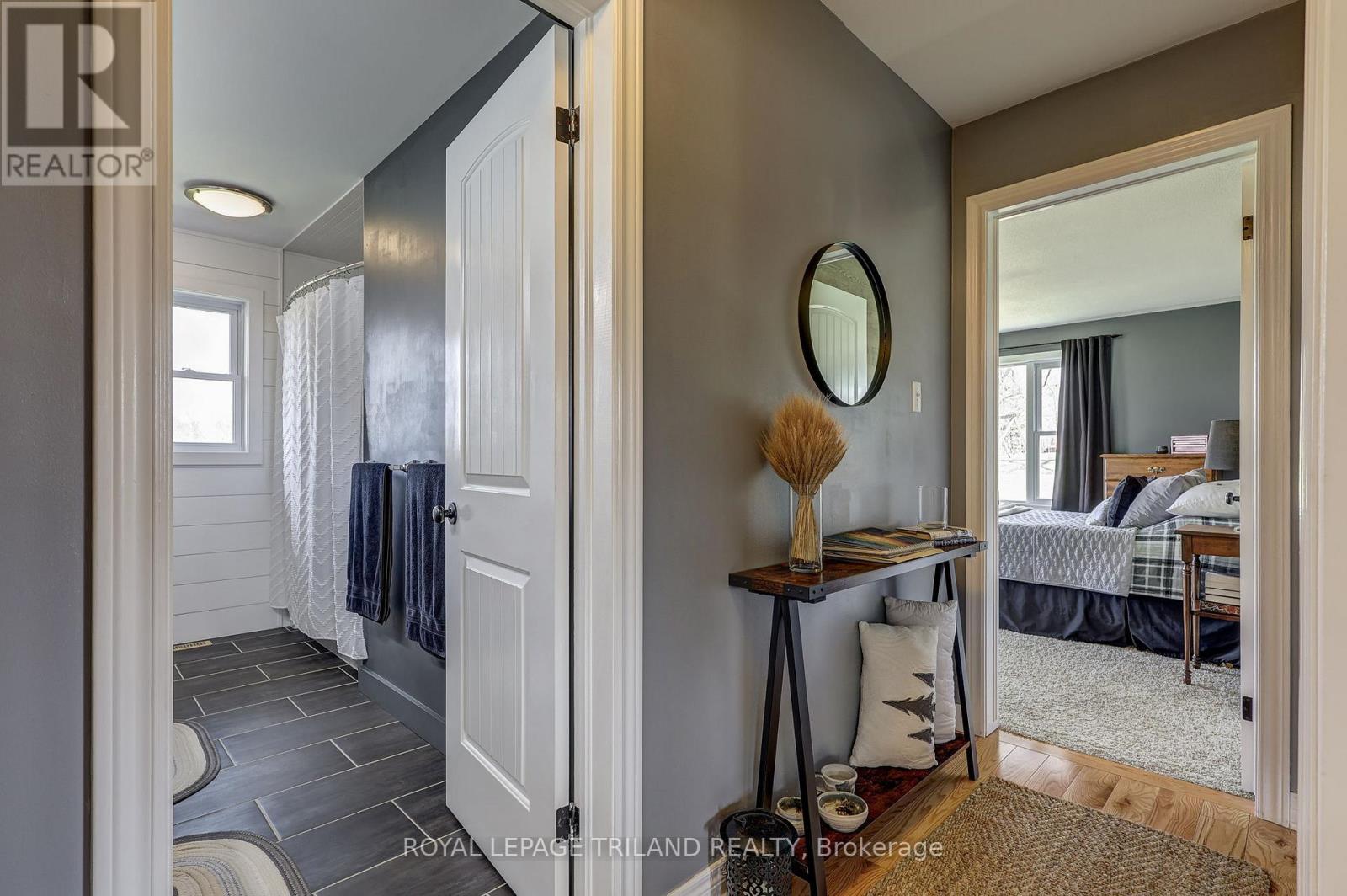 46930 SPARTA LINE - HALL - 46930 Sparta Line, Central Elgin, ON - Indoor Photo Showing Other Room