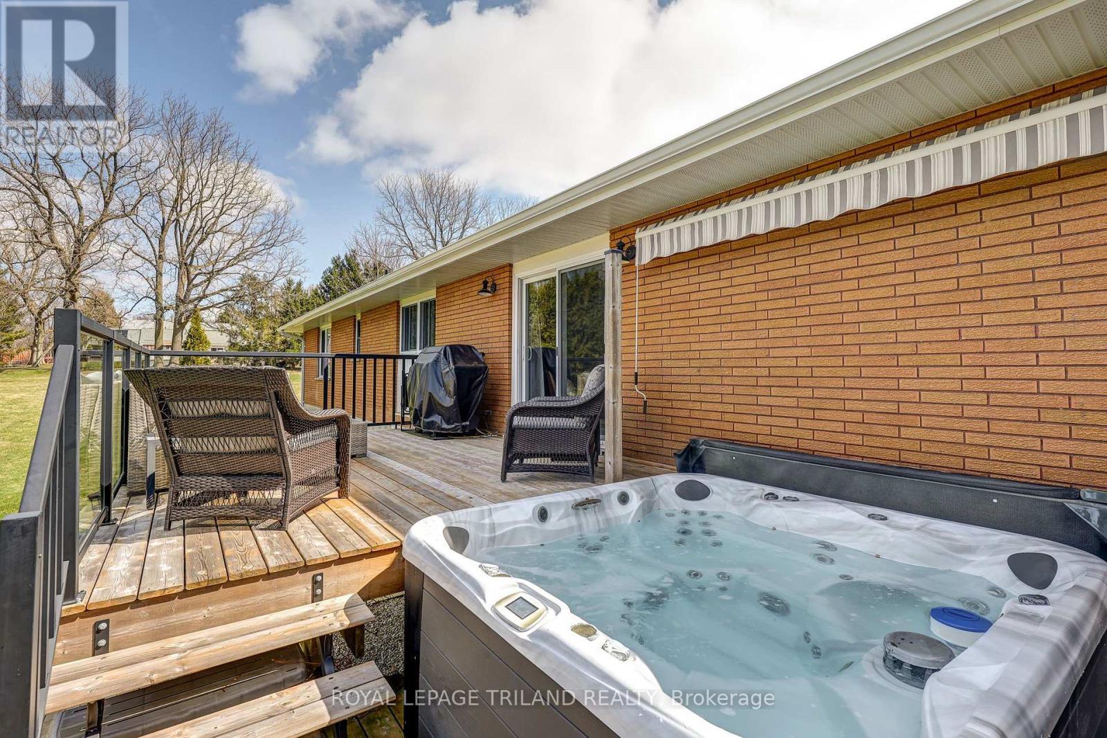 46930 SPARTA LINE - REAR DECK - 46930 Sparta Line, Central Elgin, ON - Outdoor With Deck Patio Veranda With Exterior