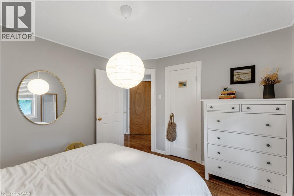 195 Victoria Street N, Kitchener, ON - Indoor Photo Showing Bedroom