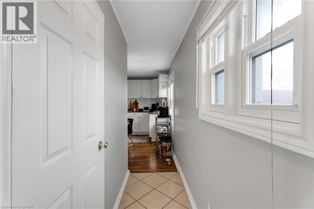 195 Victoria Street N, Kitchener, ON - Indoor Photo Showing Other Room