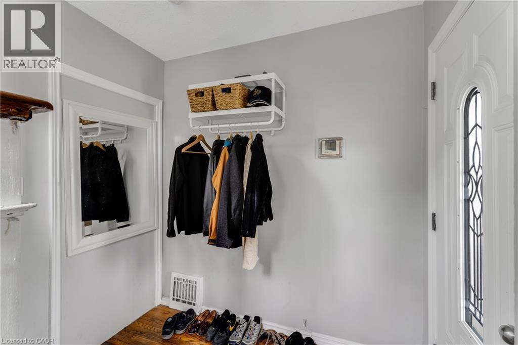 195 Victoria Street N, Kitchener, ON - Indoor