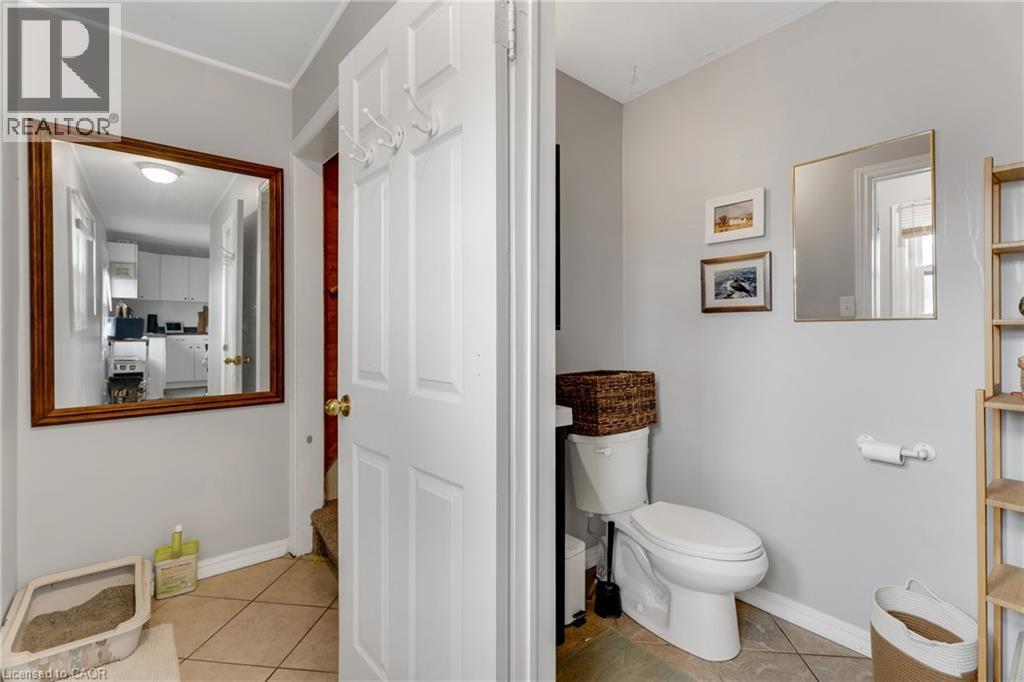 195 Victoria Street N, Kitchener, ON - Indoor Photo Showing Bathroom
