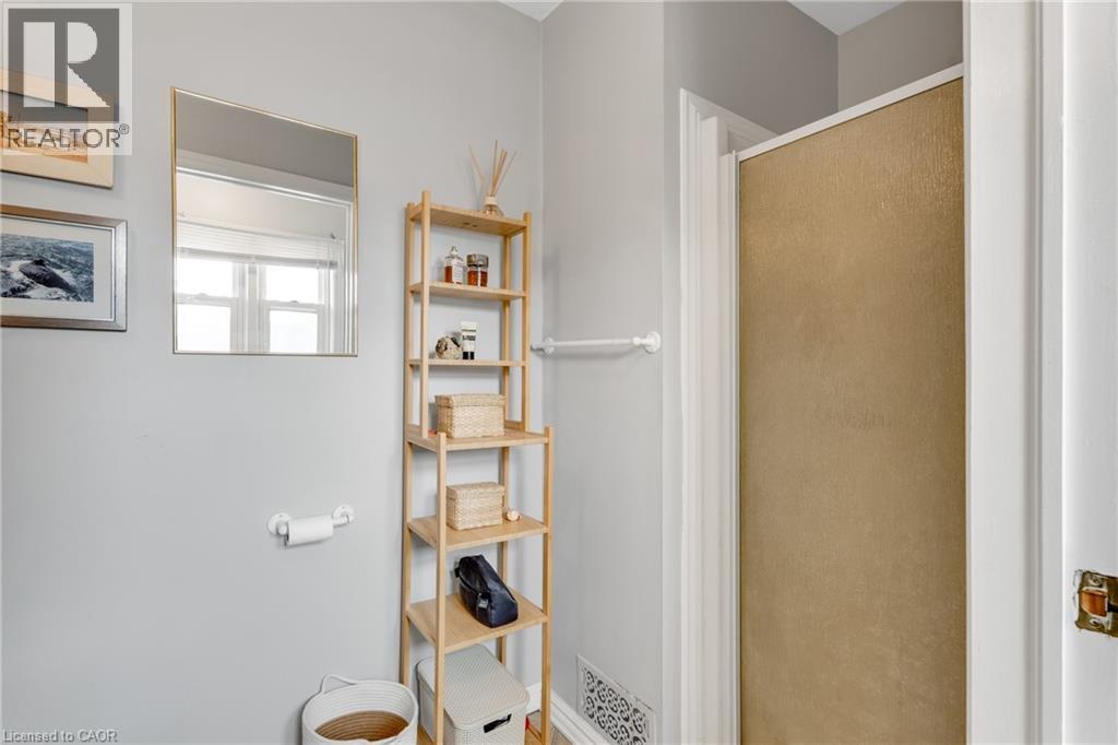 195 Victoria Street N, Kitchener, ON - Indoor Photo Showing Other Room