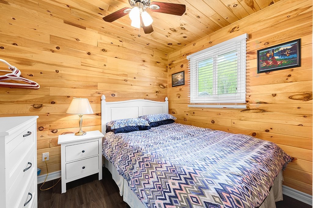 Bedroom - 384 Ch. Du Lac-De-La-Truite, Mansfield-Et-Pontefract, QC - Indoor Photo Showing Bedroom
