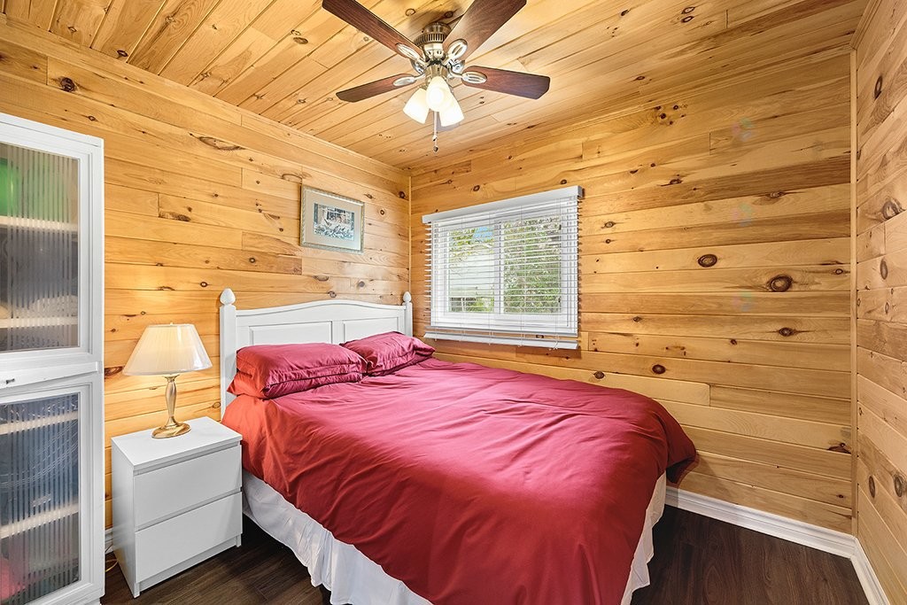 Bedroom - 384 Ch. Du Lac-De-La-Truite, Mansfield-Et-Pontefract, QC - Indoor Photo Showing Bedroom