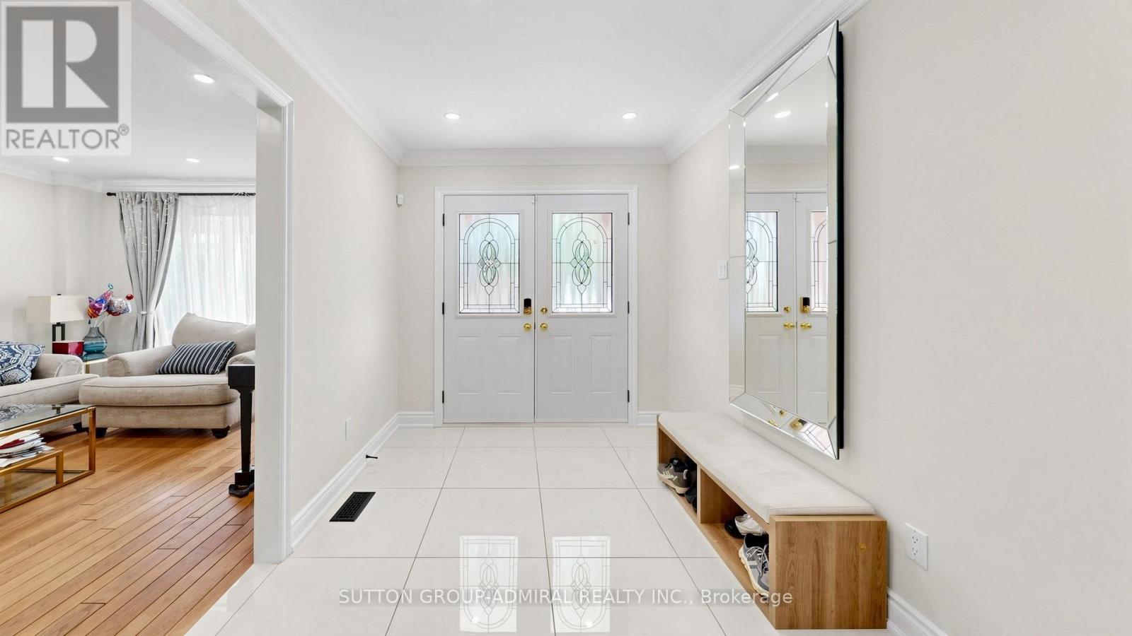 32 Northwood Drive, Toronto, ON