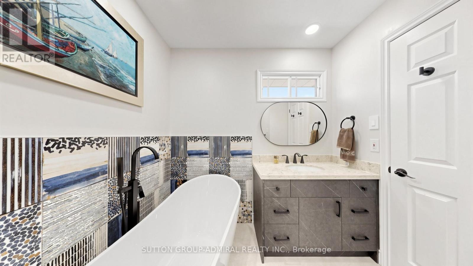 32 Northwood Drive, Toronto, ON