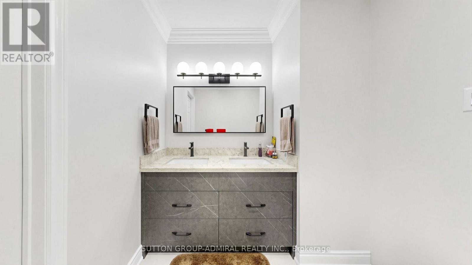 32 Northwood Drive, Toronto, ON