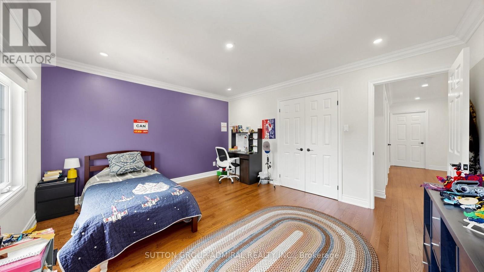 32 Northwood Drive, Toronto, ON