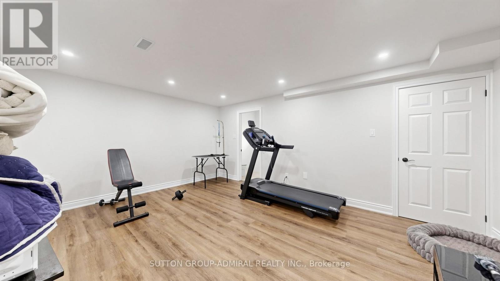 32 Northwood Drive, Toronto, ON