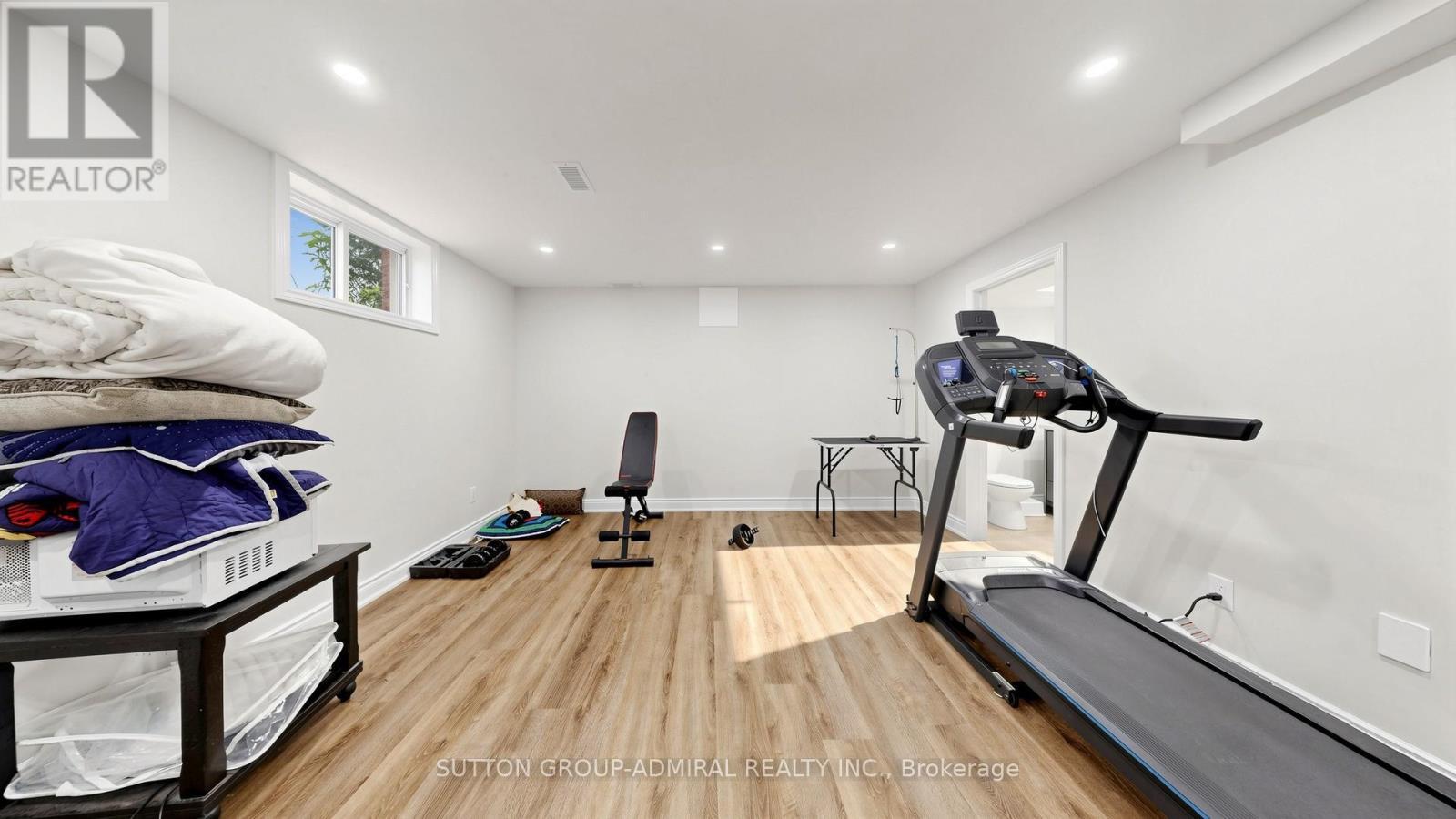 32 Northwood Drive, Toronto, ON