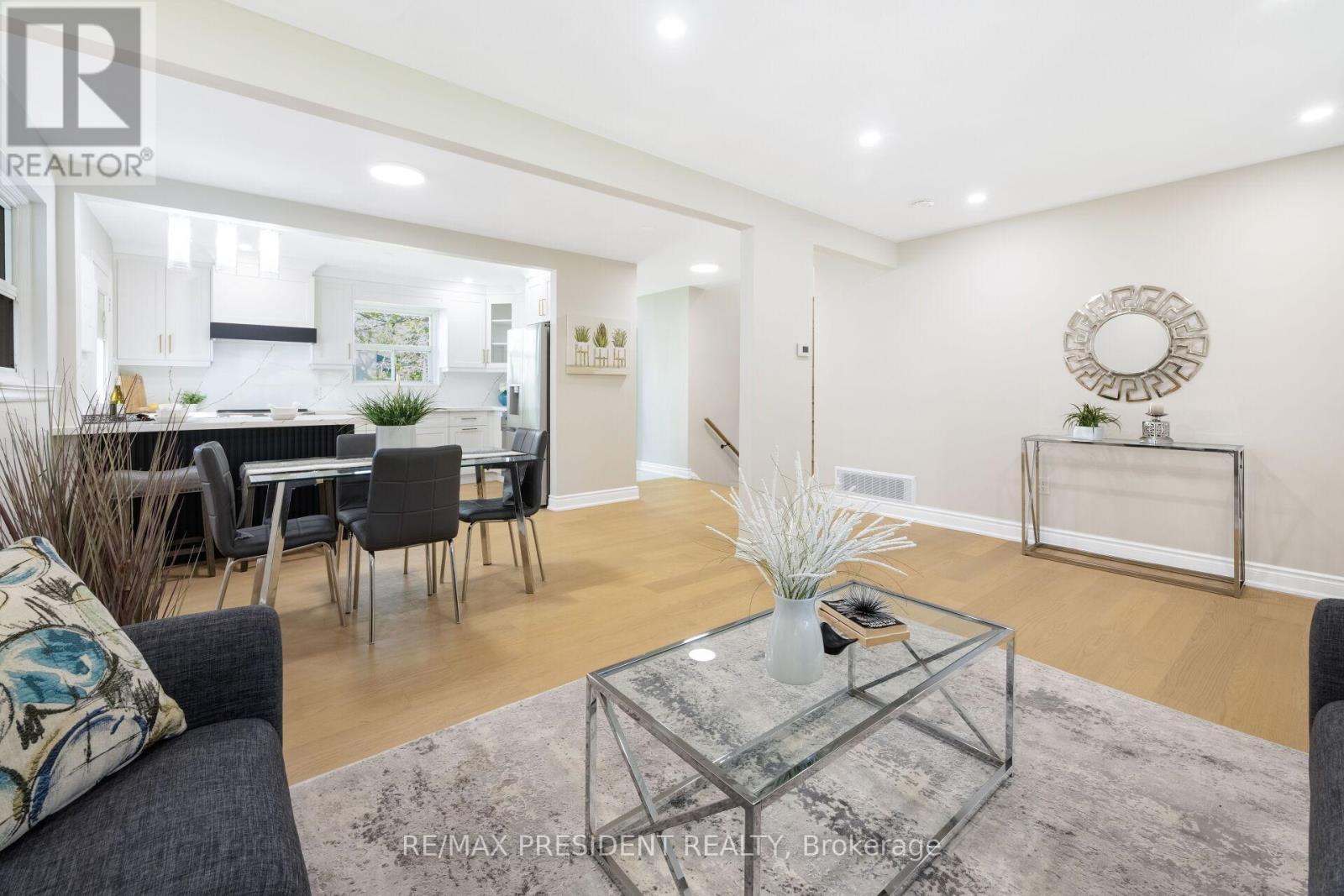 2420 Edenhurst Drive, Mississauga, ON - Indoor