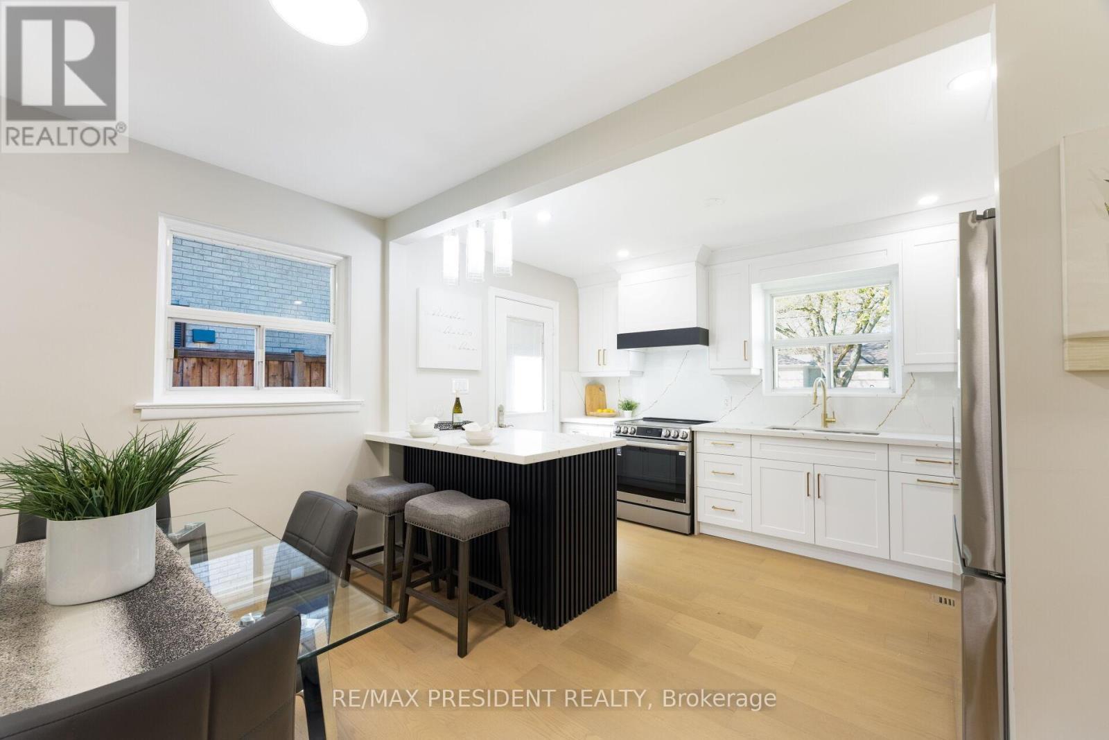 2420 Edenhurst Drive, Mississauga, ON - Indoor
