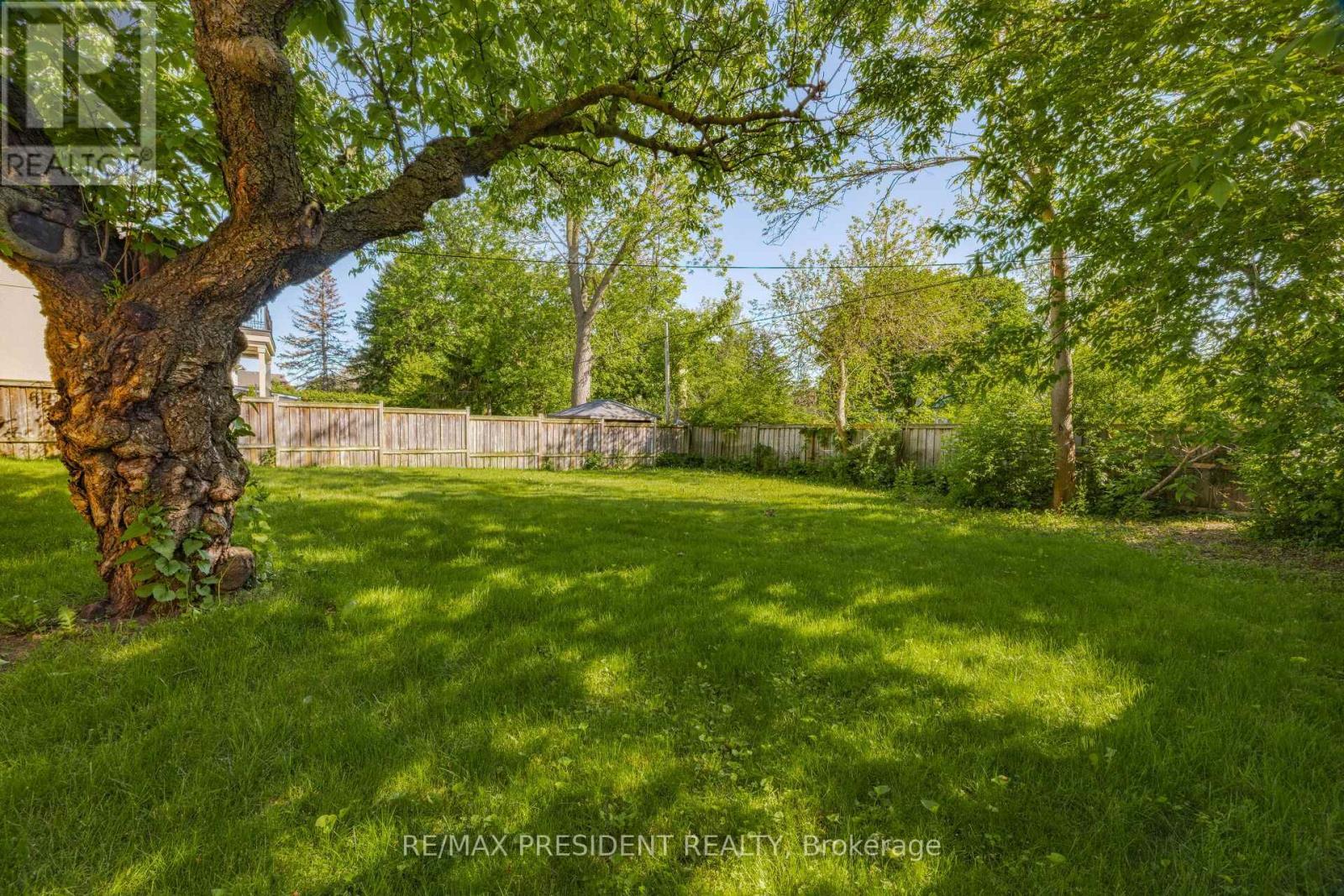 2420 Edenhurst Drive, Mississauga, ON - Outdoor