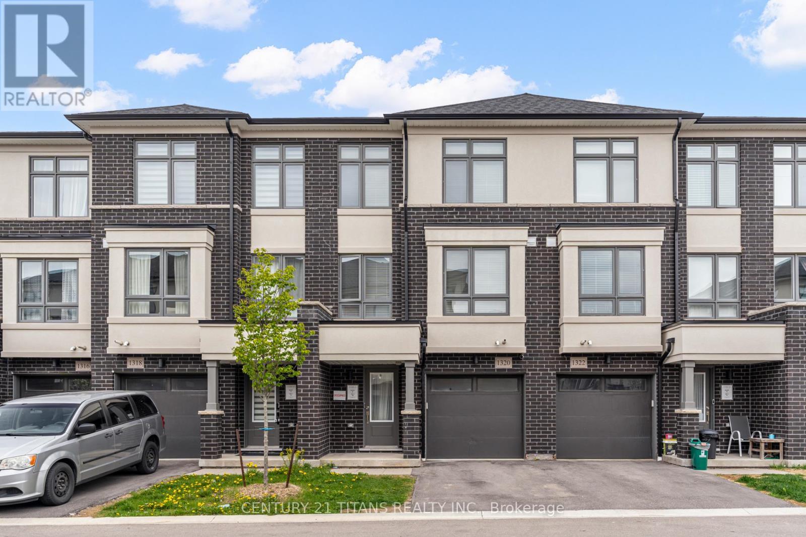 1320 Bradenton Path, Oshawa, ON - Outdoor With Facade