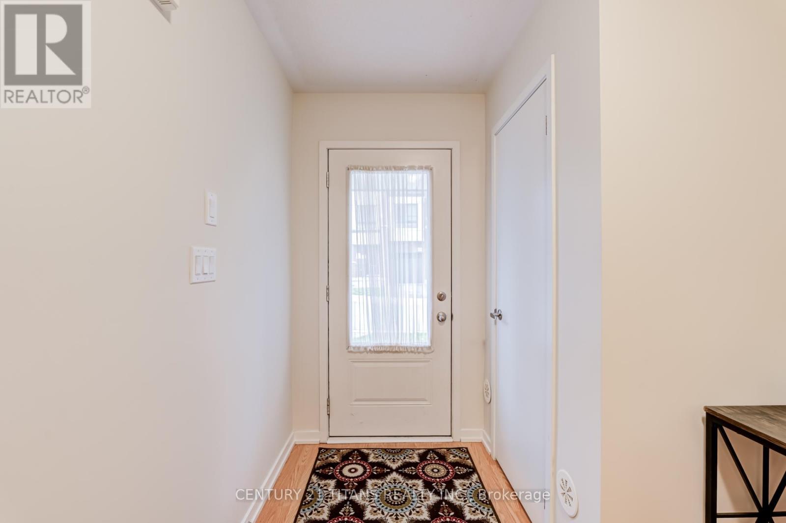 1320 Bradenton Path, Oshawa, ON - Indoor Photo Showing Other Room