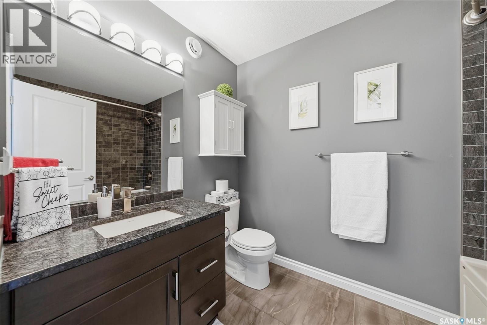 711 Sutter Crescent, Saskatoon, SK - Indoor Photo Showing Bathroom