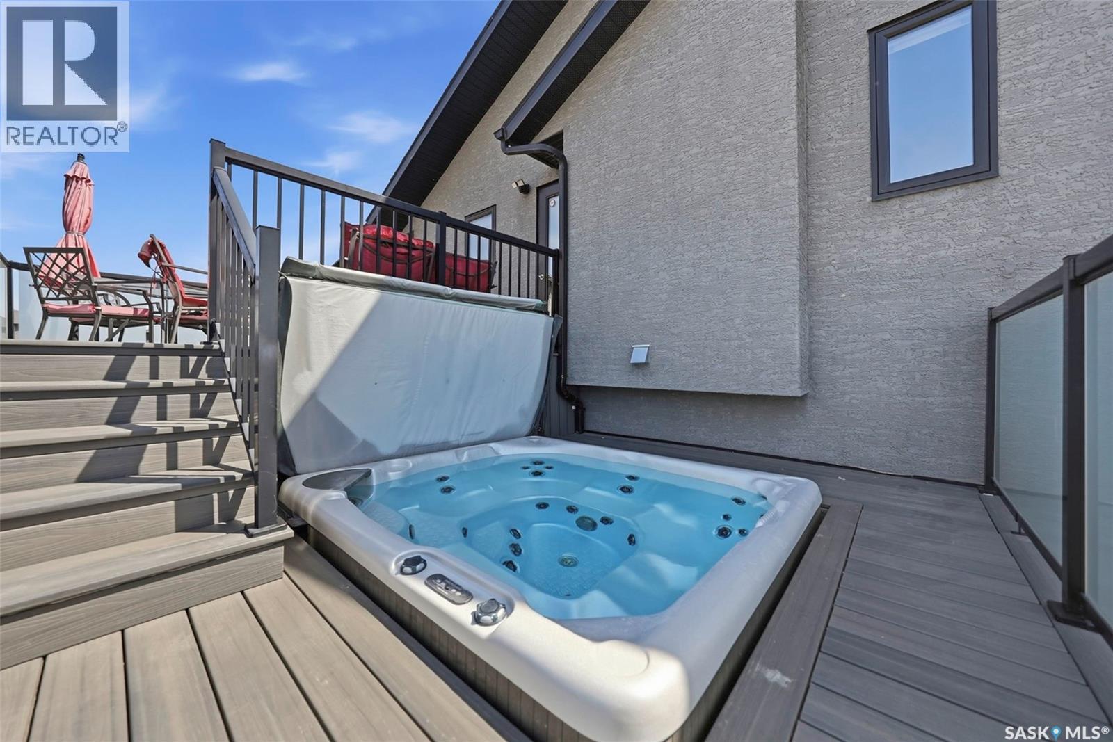 711 Sutter Crescent, Saskatoon, SK - Outdoor With Exterior