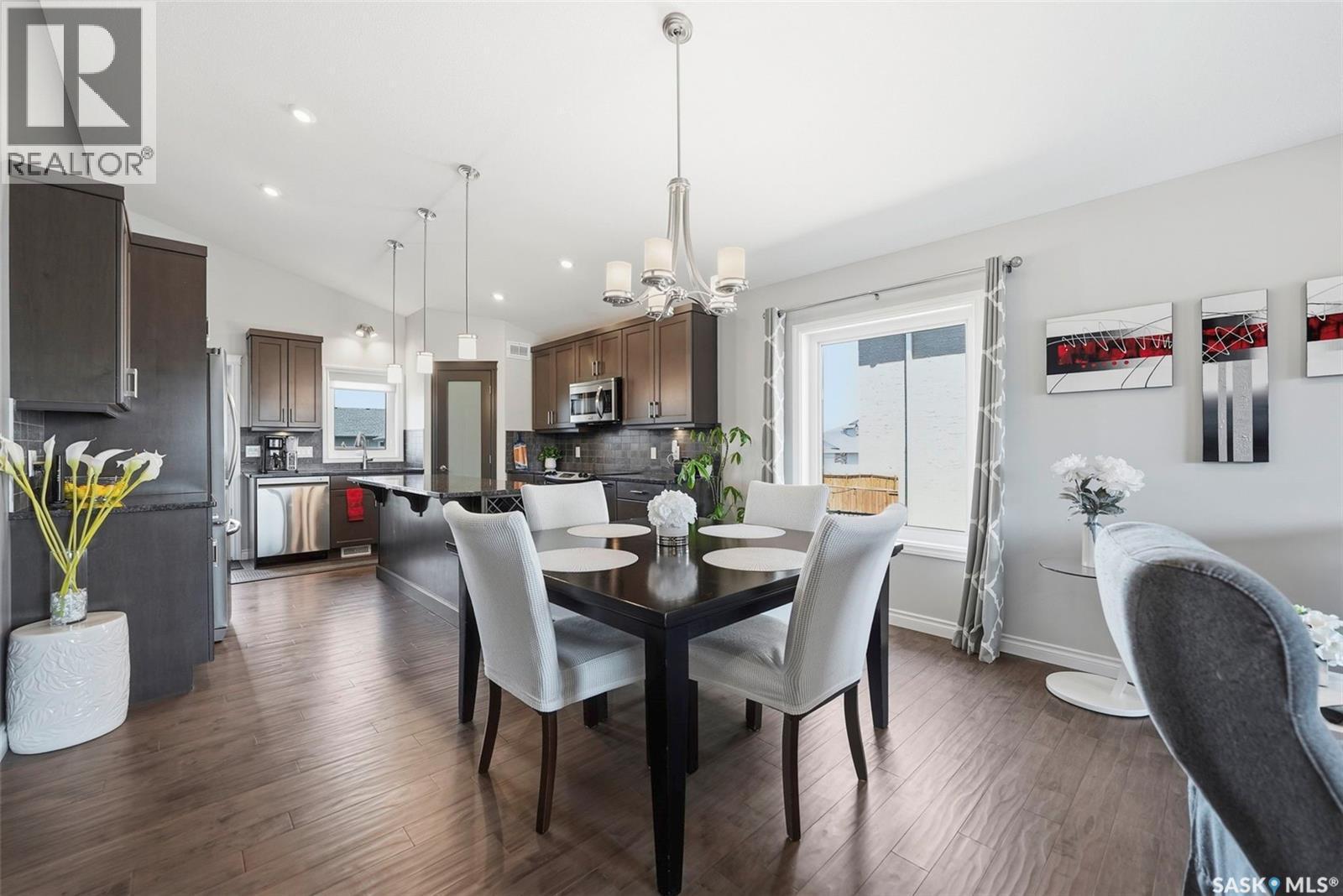 711 Sutter Crescent, Saskatoon, SK - Indoor Photo Showing Dining Room