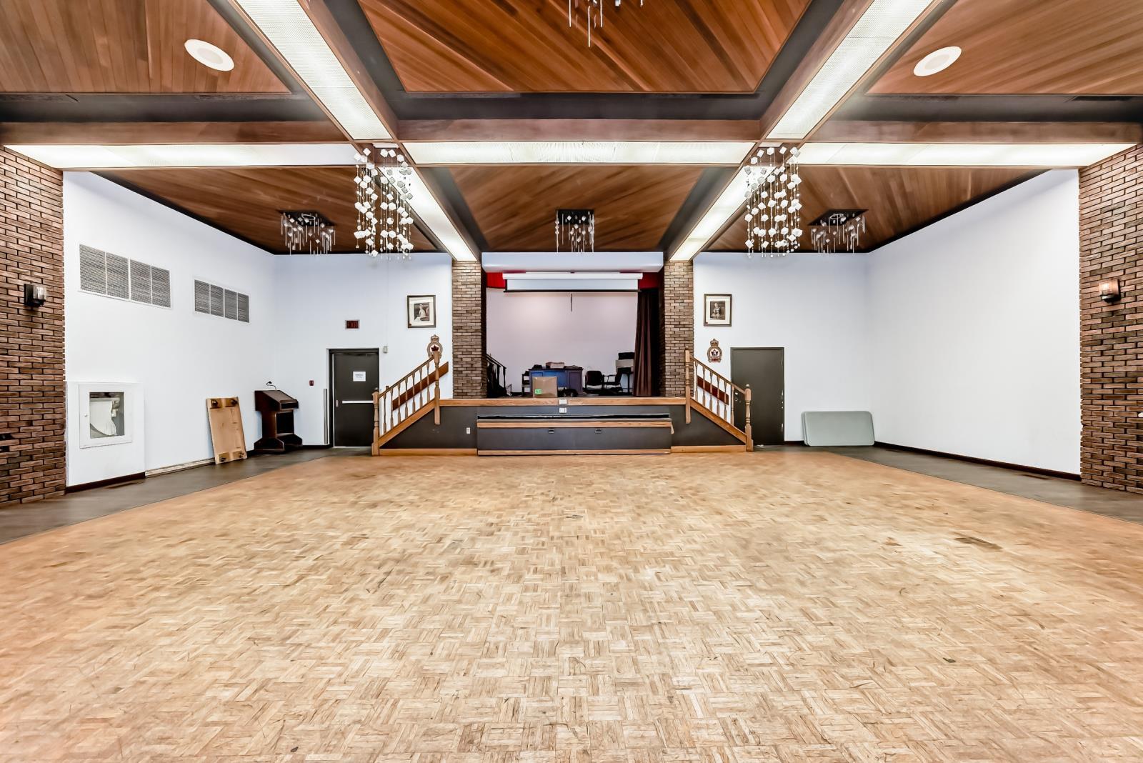 11150 82 St., N.W., Edmonton, AB