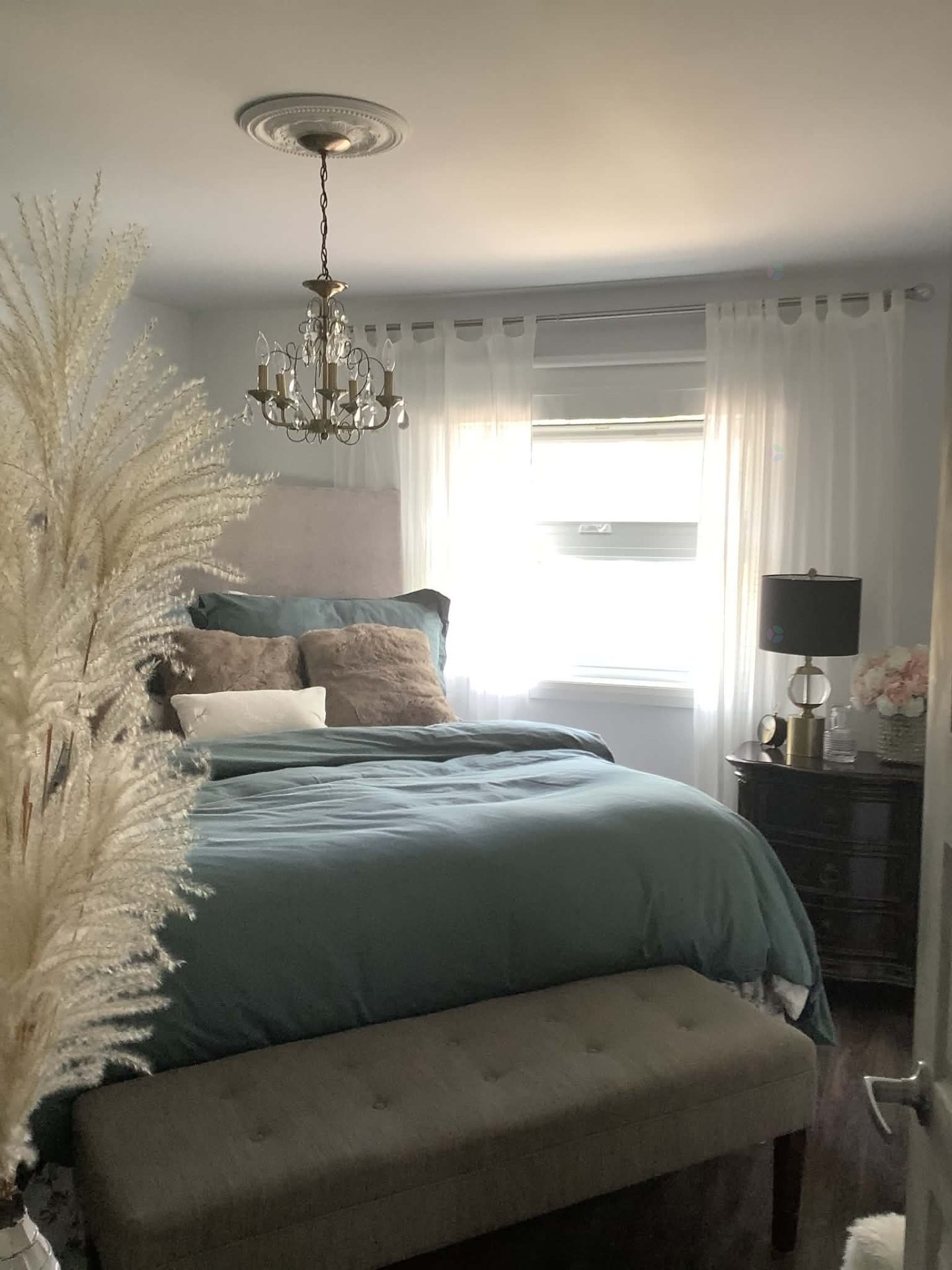 Chambre à coucher principale - 43 Rue Robitaille, Sainte-Adèle, QC - Indoor Photo Showing Bedroom