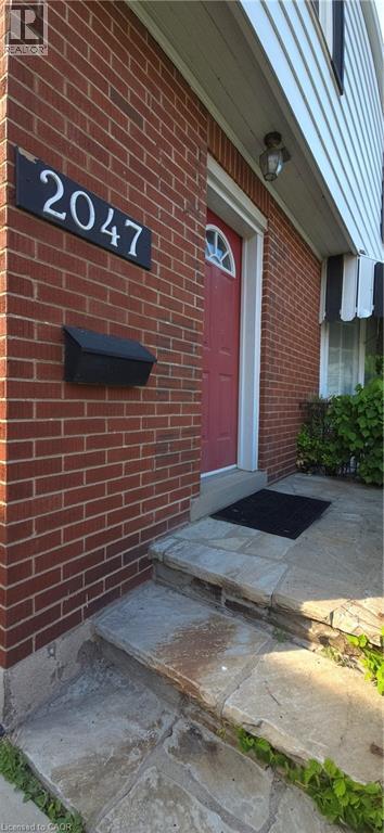 2047 James Street, Burlington, ON