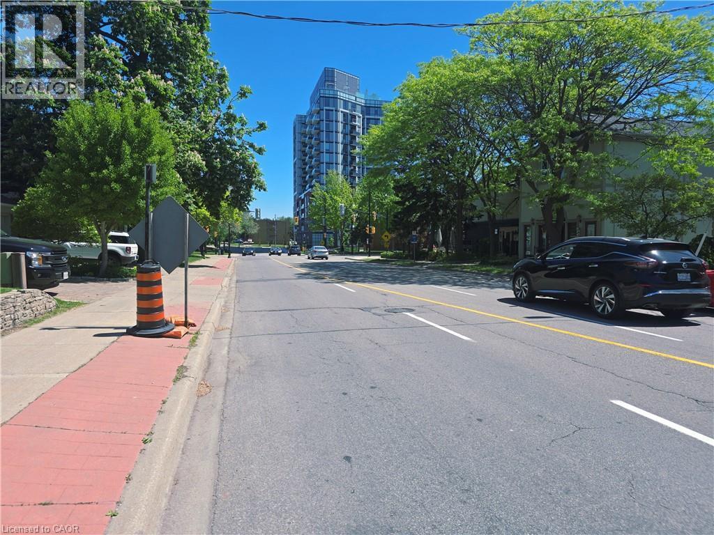 2047 James Street, Burlington, ON
