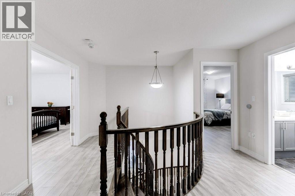 85 Showcase Drive, Hamilton, ON - Indoor Photo Showing Other Room