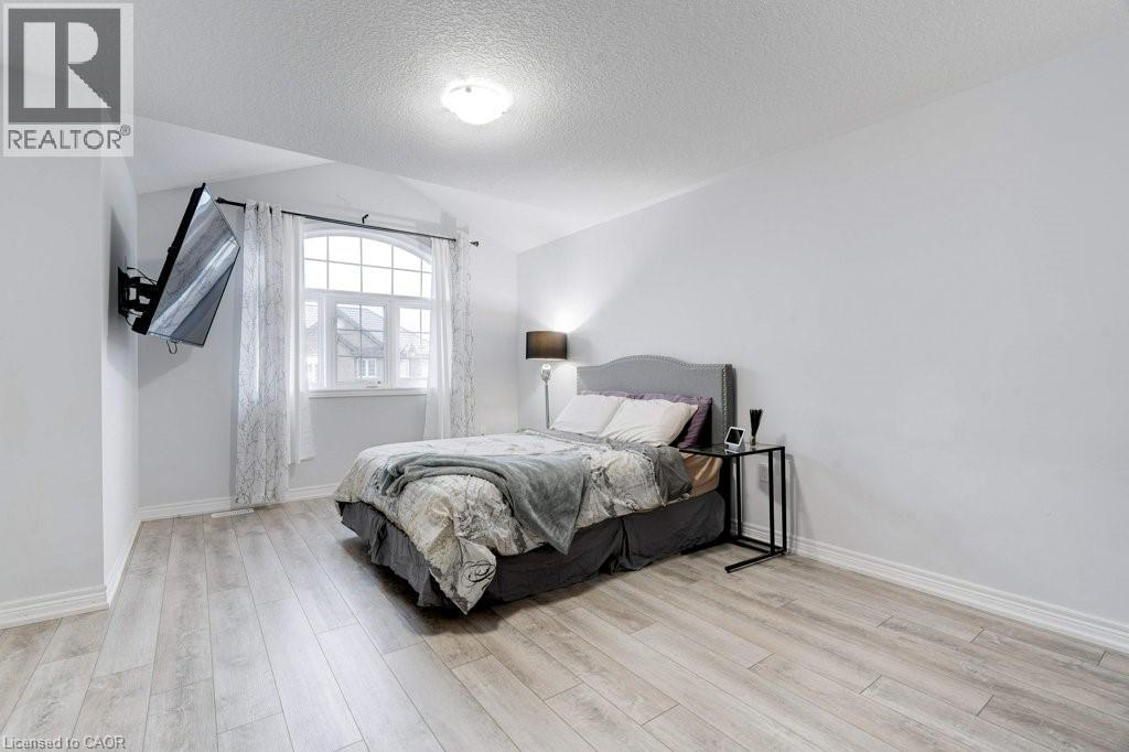 85 Showcase Drive, Hamilton, ON - Indoor Photo Showing Bedroom