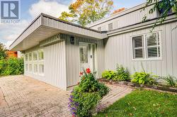 38 LAKEVIEW AVENUE Whitchurch-Stouffville, ON L4A 2H1
