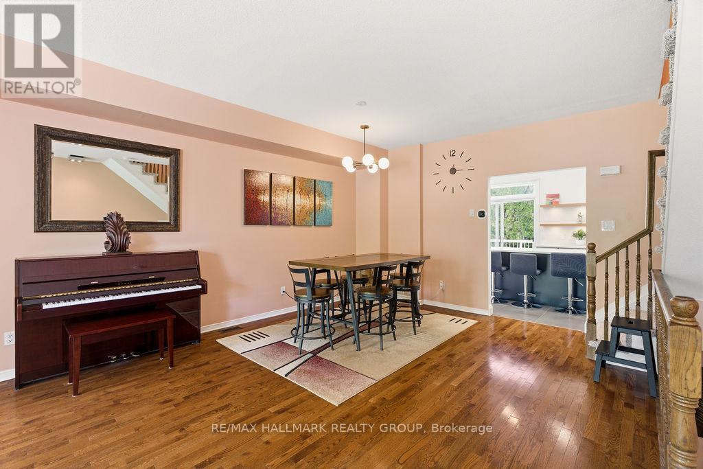 8 Pondside Private, Ottawa, ON - Indoor
